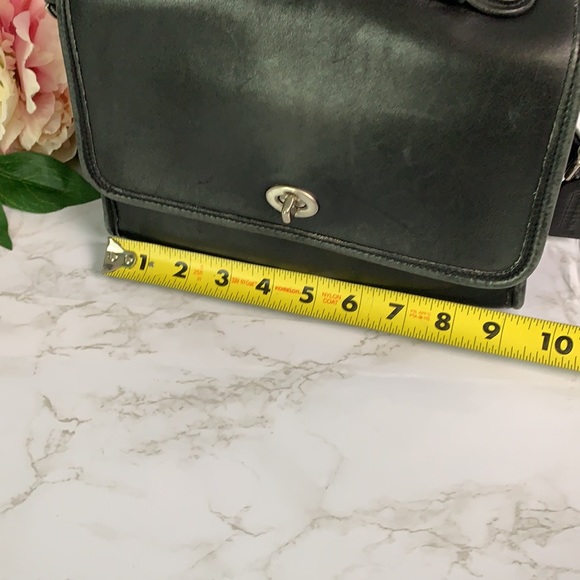 Coach Black Vintage Court 9870 Leather Crossbody Bag - Picture 2 of 9